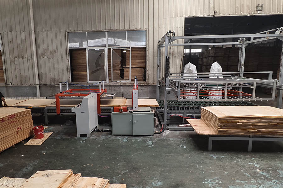 鋪板機(jī)-側(cè)接中間插板免基坑